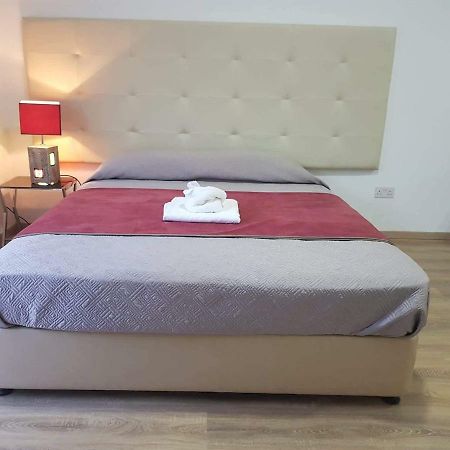 Ground Floor Studio Paphos Exterior foto