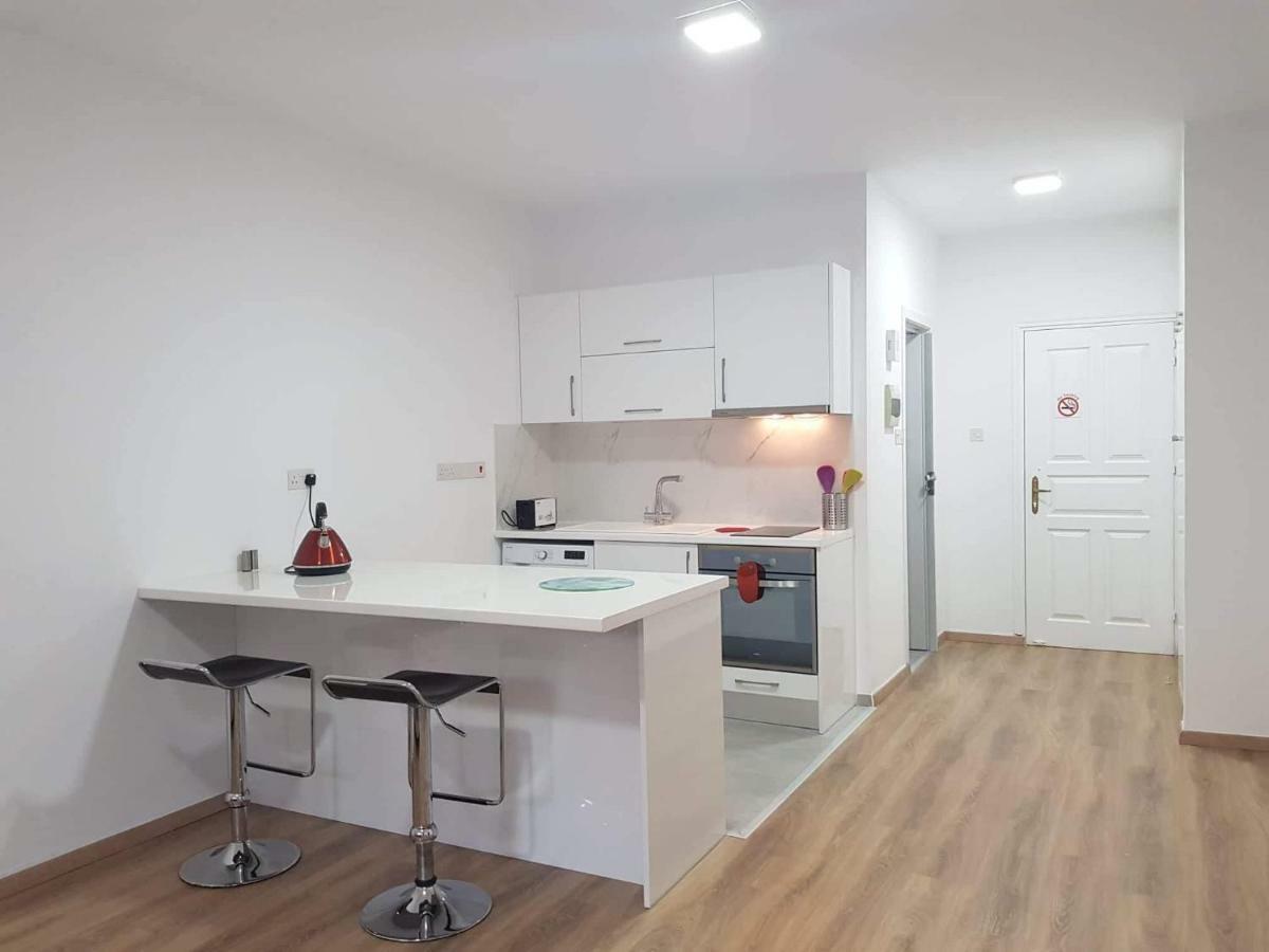 Ground Floor Studio Paphos Exterior foto