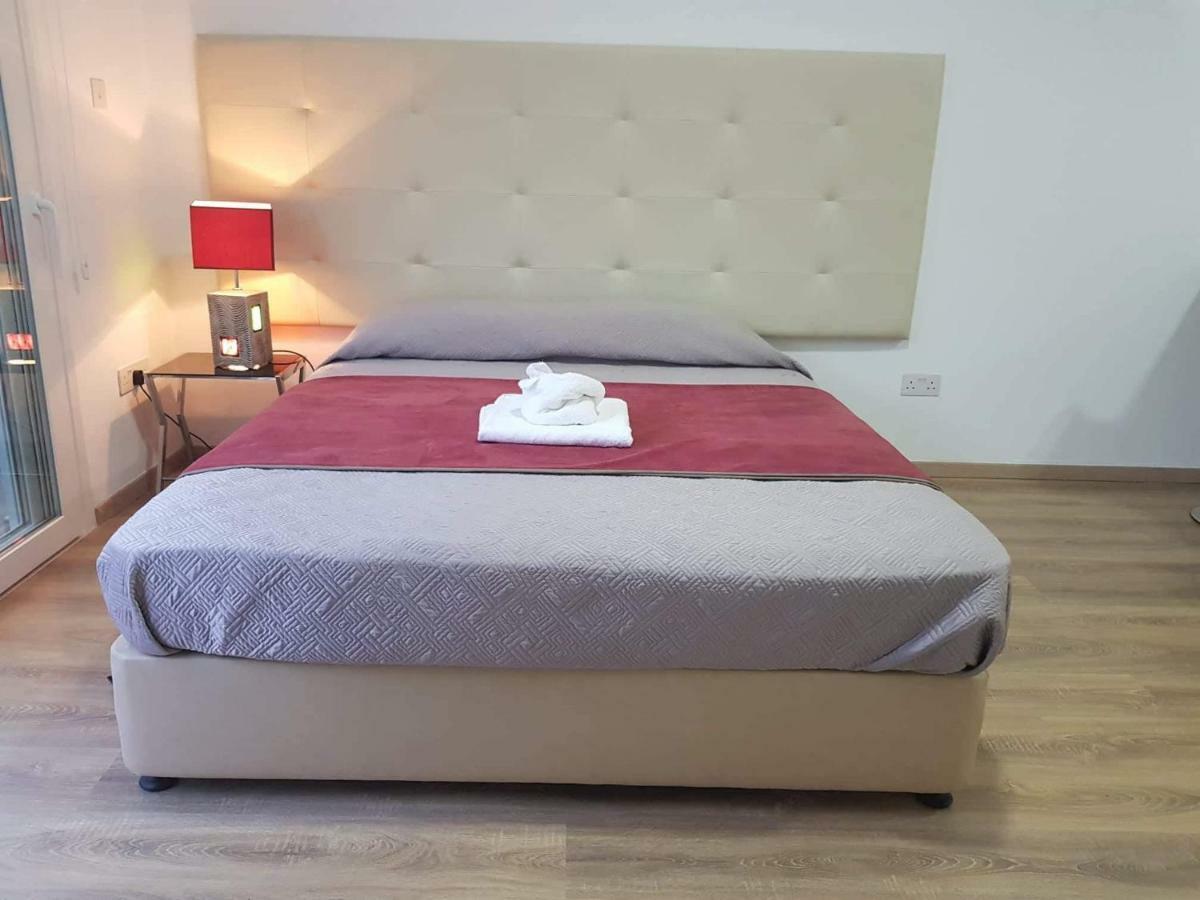 Ground Floor Studio Paphos Exterior foto
