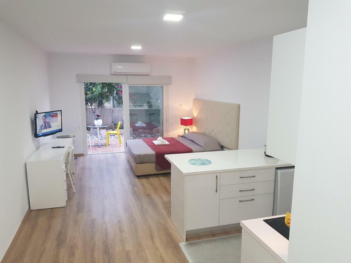 Ground Floor Studio Paphos Exterior foto